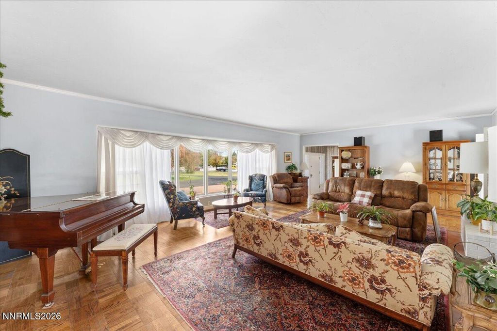 Image 9 of property listing at 3850 Plumas Street, Reno, NV 89509