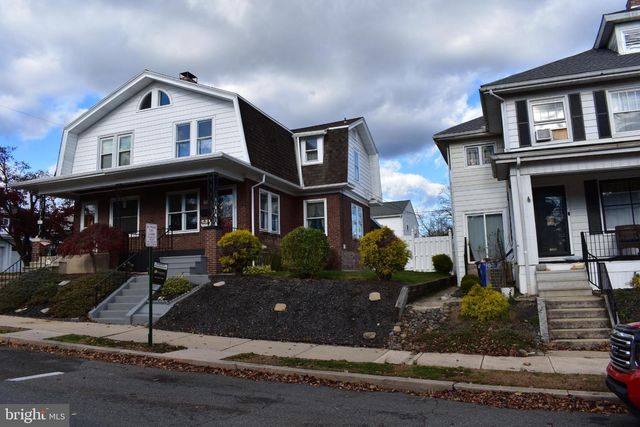 409 WALNUT ST, West Reading, PA 19611