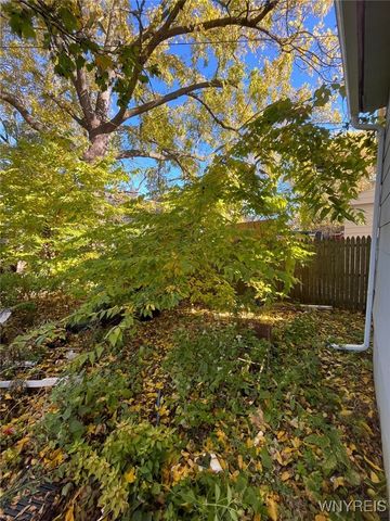 64 Roycroft Drive, Rochester, NY 14621