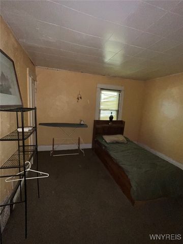 64 Roycroft Drive, Rochester, NY 14621