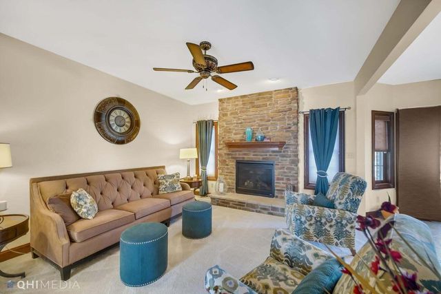 10406 Silver Maple Drive, St. John, IN 46373