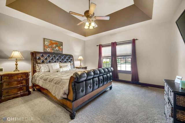 10406 Silver Maple Drive, St. John, IN 46373