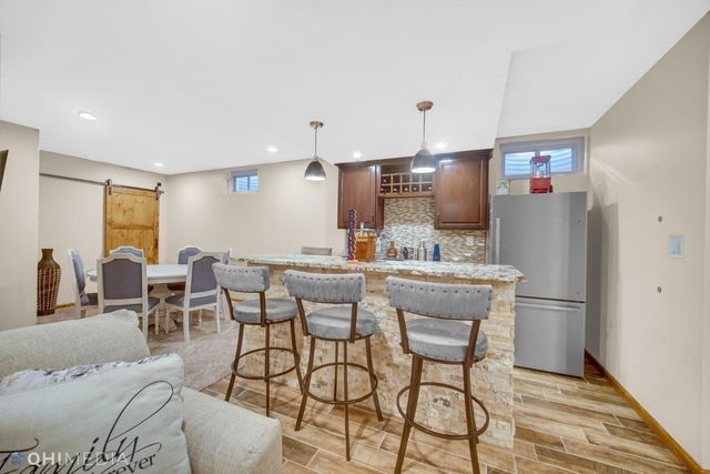 10406 Silver Maple Drive, St. John, IN 46373