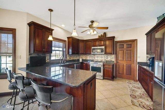 10406 Silver Maple Drive, St. John, IN 46373