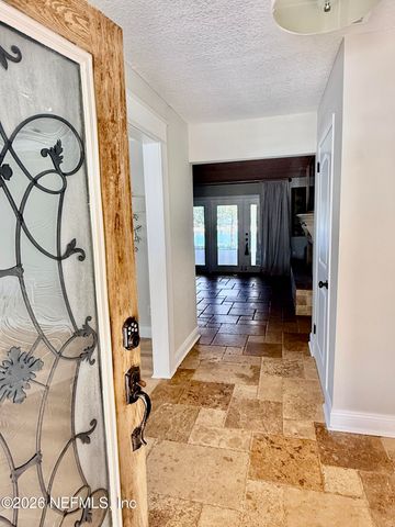 831 ARTHUR MOORE Drive, Green Cove Springs, FL 32043