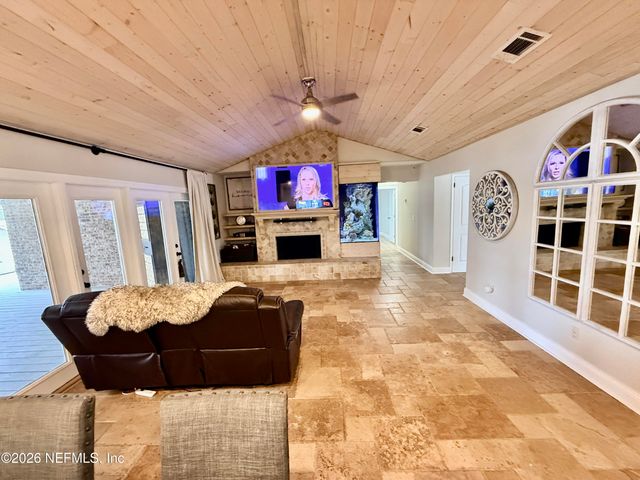 831 ARTHUR MOORE Drive, Green Cove Springs, FL 32043