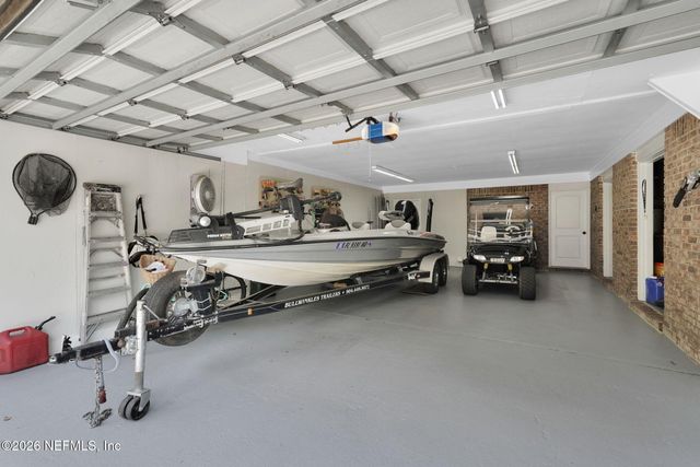 831 ARTHUR MOORE Drive, Green Cove Springs, FL 32043