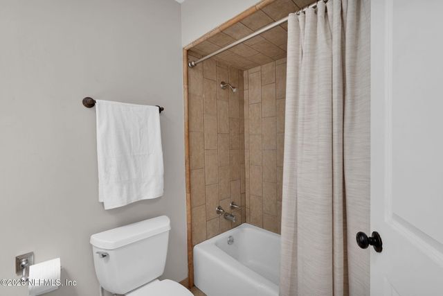 831 ARTHUR MOORE Drive, Green Cove Springs, FL 32043