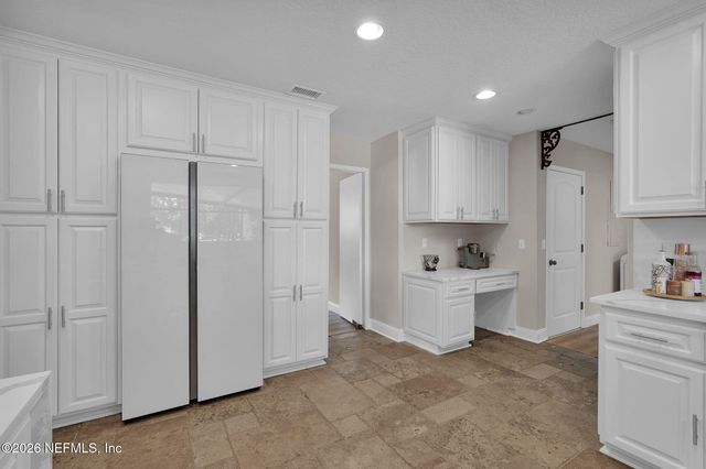 831 ARTHUR MOORE Drive, Green Cove Springs, FL 32043