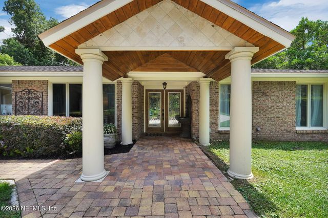 831 ARTHUR MOORE Drive, Green Cove Springs, FL 32043