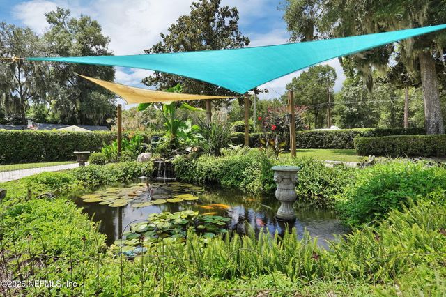 831 ARTHUR MOORE Drive, Green Cove Springs, FL 32043