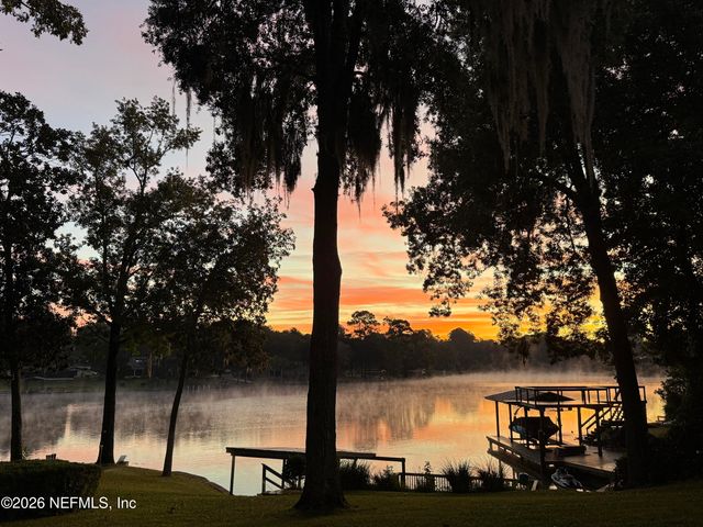 831 ARTHUR MOORE Drive, Green Cove Springs, FL 32043