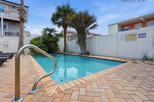 215 N 28th Ave. N, North Myrtle Beach, SC 29582
