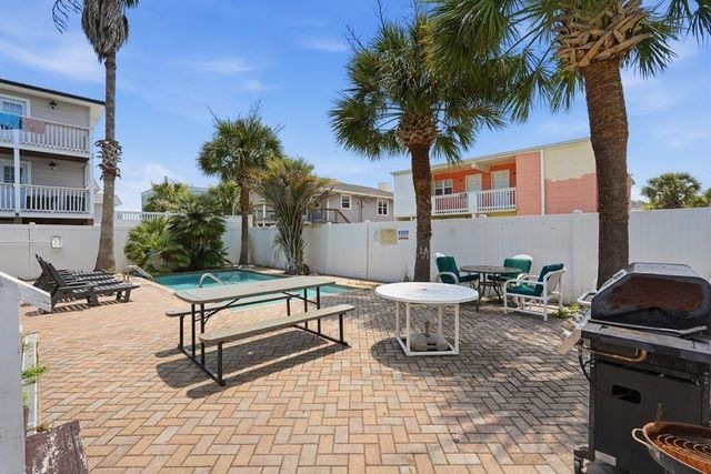 215 N 28th Ave. N, North Myrtle Beach, SC 29582