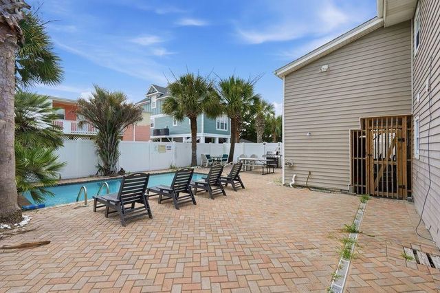 215 N 28th Ave. N, North Myrtle Beach, SC 29582