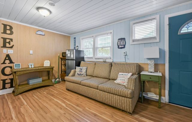 215 N 28th Ave. N, North Myrtle Beach, SC 29582
