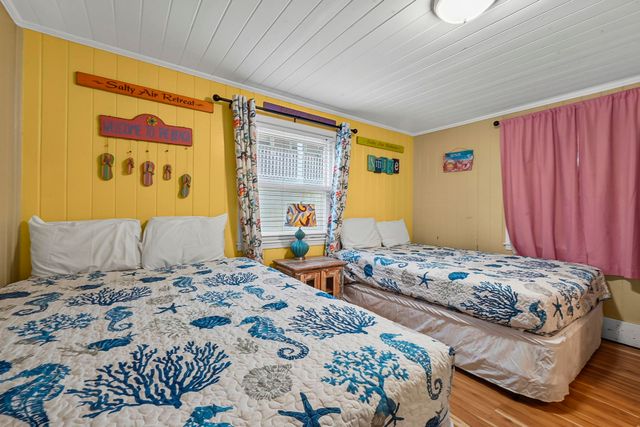 215 N 28th Ave. N, North Myrtle Beach, SC 29582
