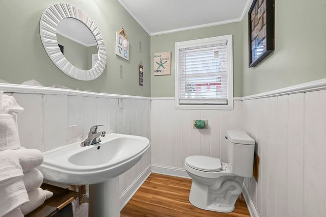 215 N 28th Ave. N, North Myrtle Beach, SC 29582