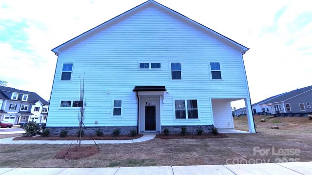 9645 Munsing Drive, Charlotte, NC 28269