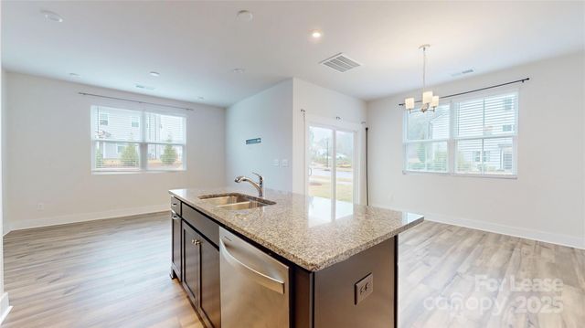 9645 Munsing Drive, Charlotte, NC 28269