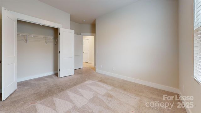 9645 Munsing Drive, Charlotte, NC 28269