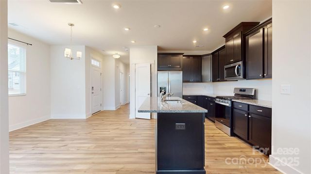 9645 Munsing Drive, Charlotte, NC 28269