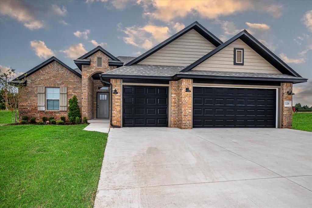 529 Virginia Avenue, Newcastle, OK 73065