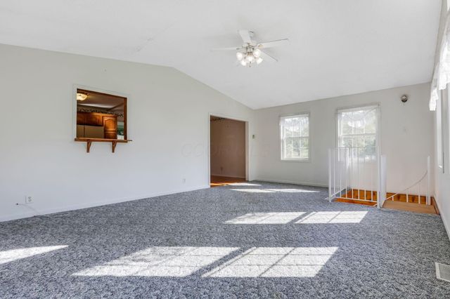6298 Fallsburg Road NE, Newark, OH 43055