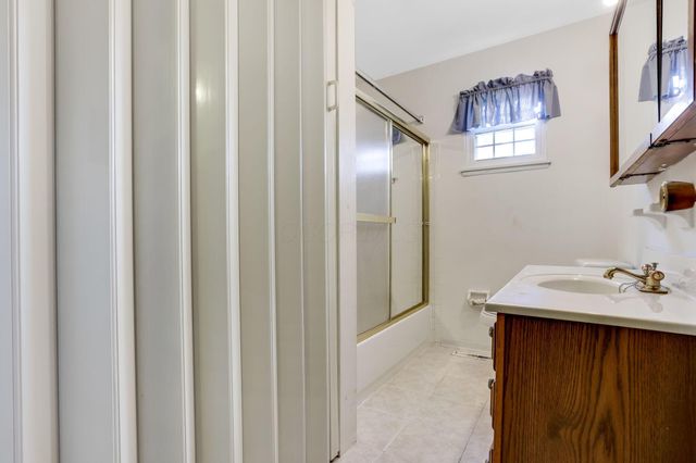 6298 Fallsburg Road NE, Newark, OH 43055