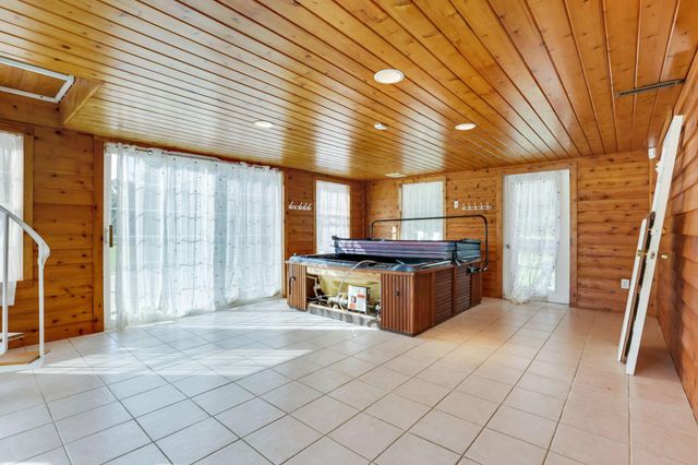 6298 Fallsburg Road NE, Newark, OH 43055