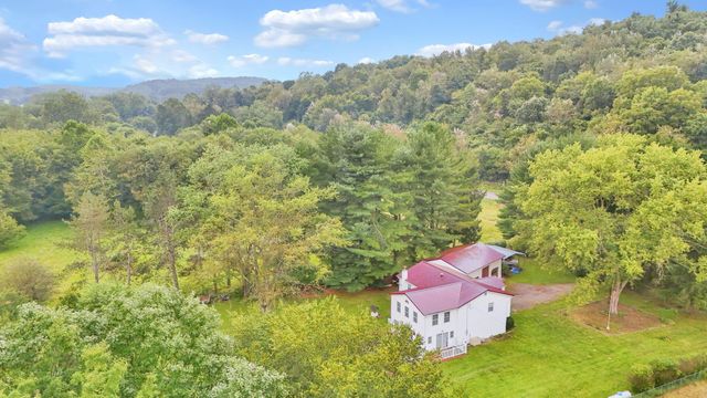 6298 Fallsburg Road NE, Newark, OH 43055
