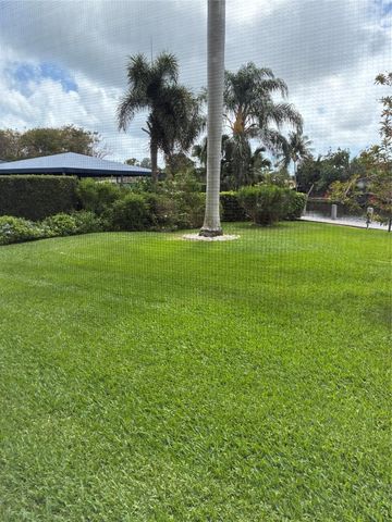 3010 NE 16 Avenue 102, Oakland Park, FL 33334