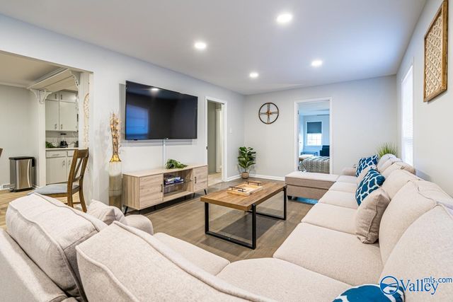 804 Vestavia Place, Huntsville, AL 35802