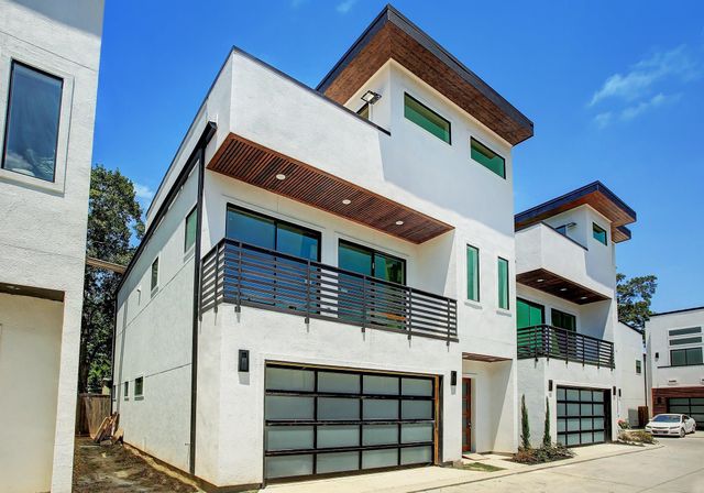 1614 Johanna Drive D, Houston, TX 77055