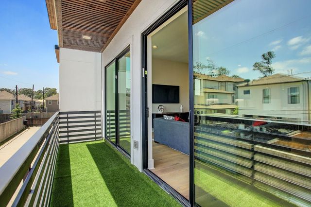 1614 Johanna Drive D, Houston, TX 77055