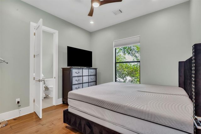 1614 Johanna Drive D, Houston, TX 77055