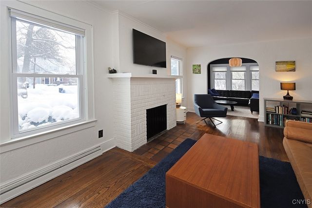 300 Cornwall Drive, Dewitt, NY 13214