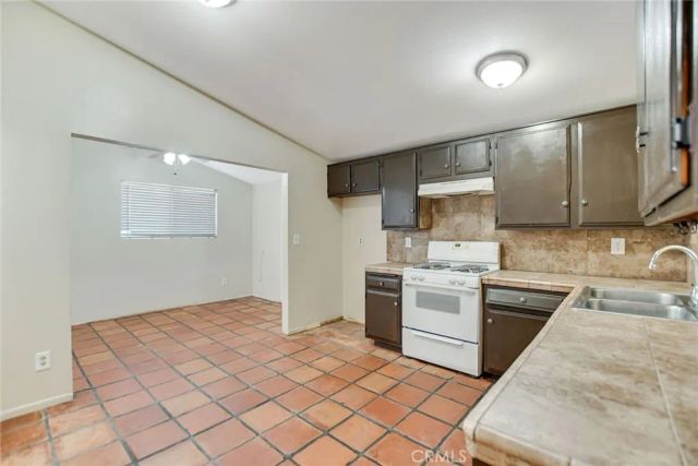 3638 Candlewood Street, Corona, CA 92879