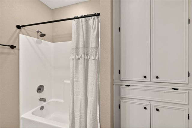 15209 Tesoro Dr, Corpus Christi, TX 78418