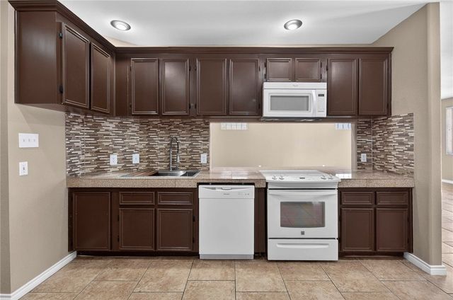 15209 Tesoro Dr, Corpus Christi, TX 78418