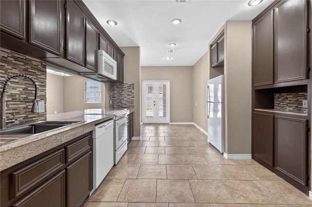 15209 Tesoro Dr, Corpus Christi, TX 78418
