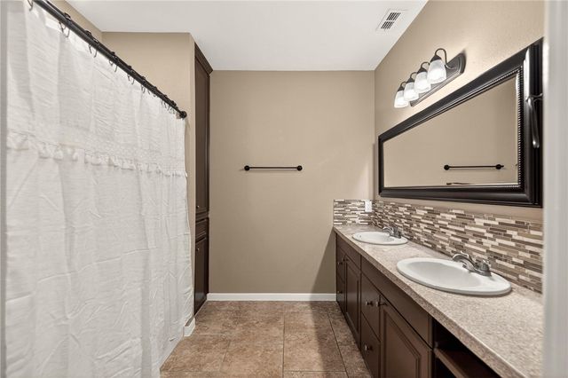 15209 Tesoro Dr, Corpus Christi, TX 78418