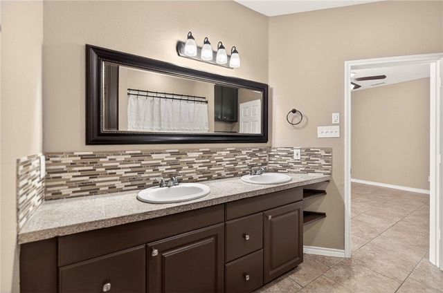 15209 Tesoro Dr, Corpus Christi, TX 78418