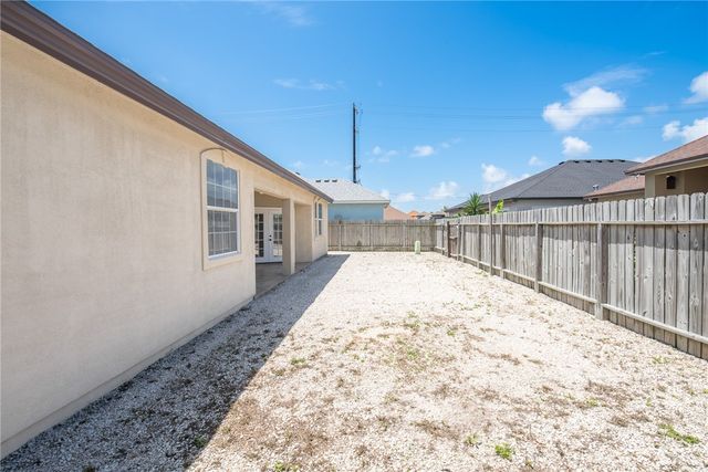 15209 Tesoro Dr, Corpus Christi, TX 78418