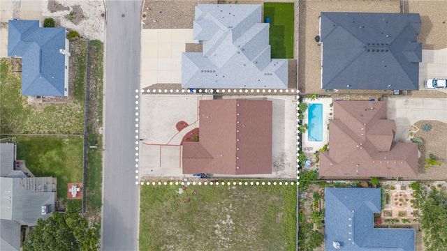 15209 Tesoro Dr, Corpus Christi, TX 78418