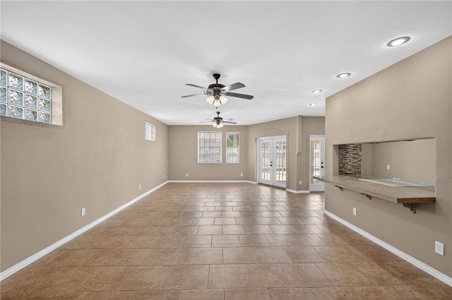 15209 Tesoro Dr, Corpus Christi, TX 78418