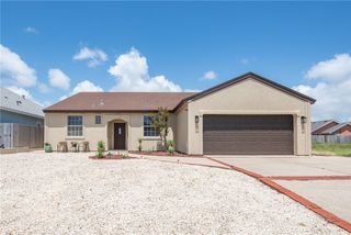 15209 Tesoro Dr, Corpus Christi, TX 78418