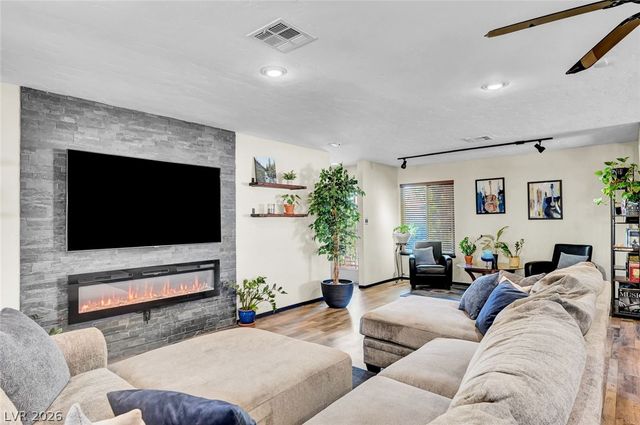 3949 Brighthill Avenue, Las Vegas, NV 89121