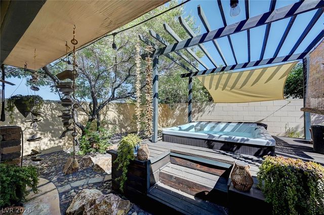 3949 Brighthill Avenue, Las Vegas, NV 89121
