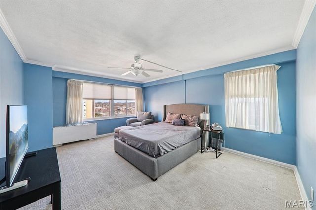 900 S Hanley Road 7D, St Louis, MO 63105